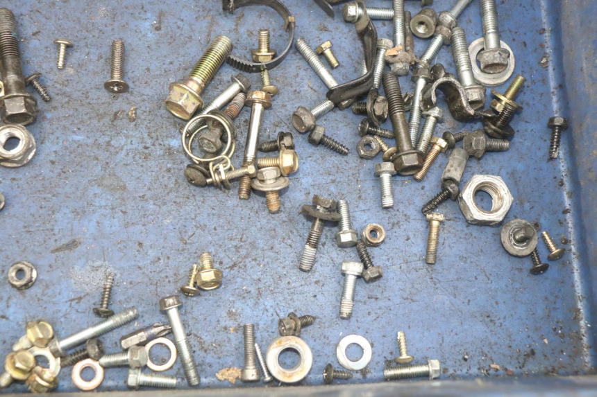 photo de WOREK ŚRUB I WKRĘTÓW SYM MIO 50 (2011 - 2017) - Zoom stanu zużycia