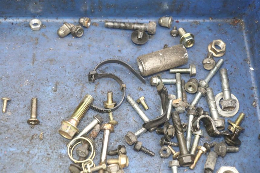 photo de WOREK ŚRUB I WKRĘTÓW SYM MIO 50 (2011 - 2017) - Inny kąt widzenia