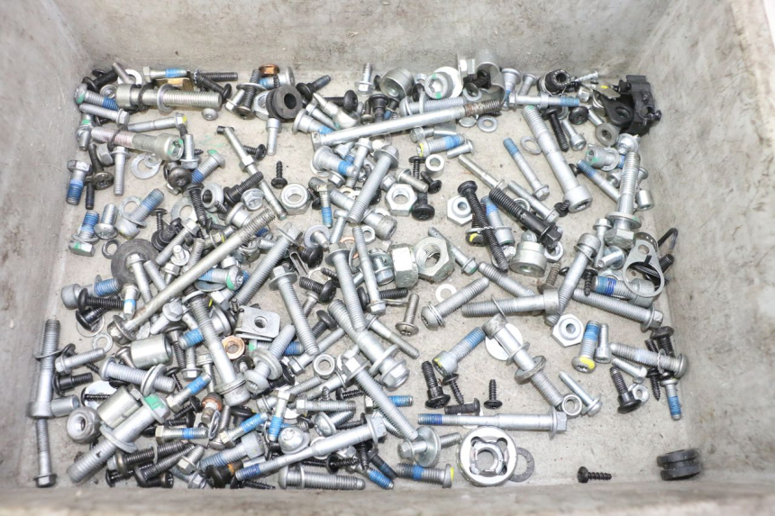 photo de WOREK ŚRUB I WKRĘTÓW PIAGGIO MP3 HPE 310 (2024 - 2025) - Widok główny