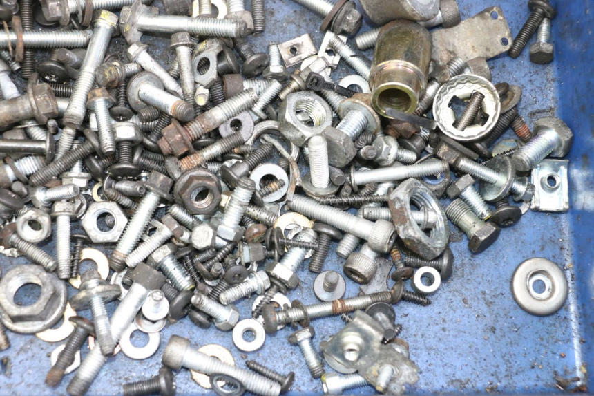 photo de WOREK ŚRUB I WKRĘTÓW PIAGGIO MP3 LT 400 (2007 - 2012) - Zoom stanu zużycia