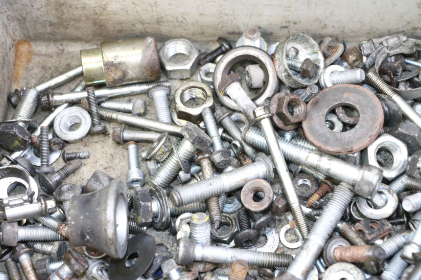 photo de WOREK ŚRUB I WKRĘTÓW PIAGGIO MP3 LT 400 (2007 - 2012) - Zbliżenie techniczne