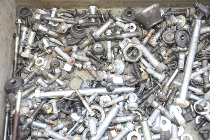 photo de WOREK ŚRUB I WKRĘTÓW PIAGGIO MP3 LT 300 (2010 - 2016) - Szczegół części