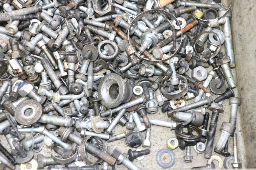 photo de WOREK ŚRUB I WKRĘTÓW PIAGGIO MP3 LT 300 (2010 - 2016) - Szczegół części