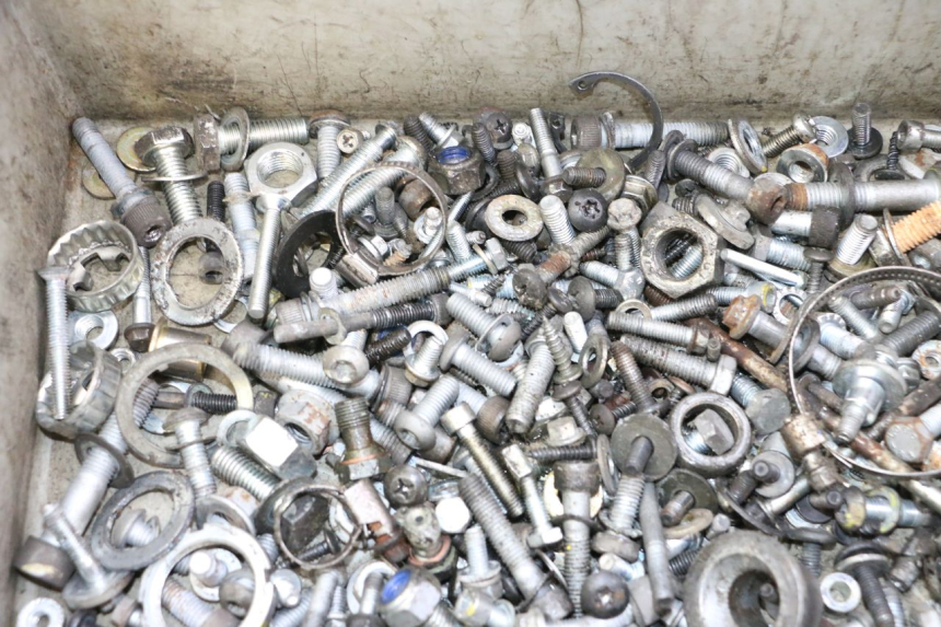 photo de WOREK ŚRUB I WKRĘTÓW PIAGGIO MP3 LT 300 (2010 - 2016) - Inny kąt widzenia