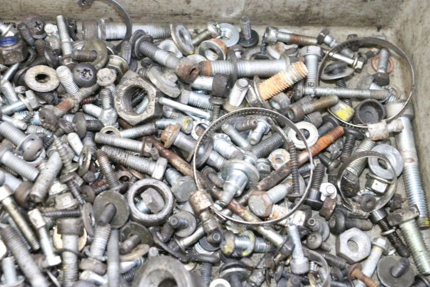 photo de WOREK ŚRUB I WKRĘTÓW PIAGGIO MP3 LT 300 (2010 - 2016) - Zbliżenie techniczne