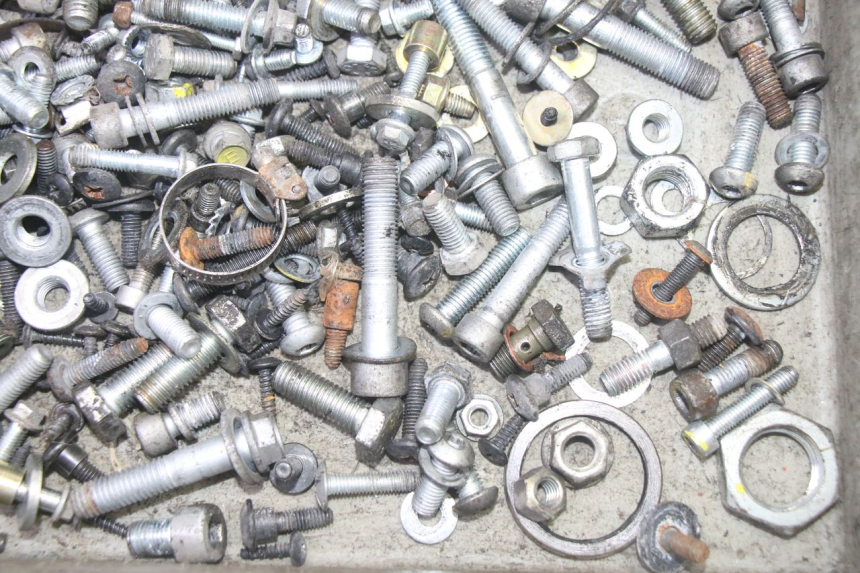 photo de WOREK ŚRUB I WKRĘTÓW PIAGGIO MP3 LT 400 (2007 - 2012) - Zbliżenie techniczne