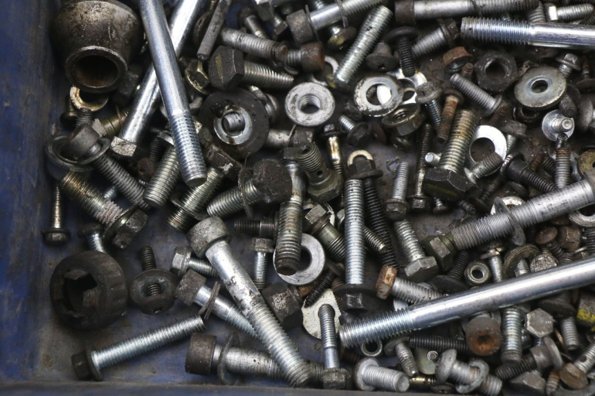 photo de WOREK ŚRUB I WKRĘTÓW PIAGGIO MP3 125 (2006 - 2014) - Inny kąt widzenia