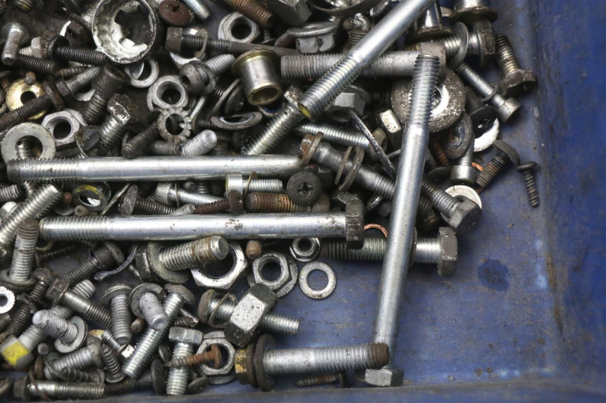 photo de WOREK ŚRUB I WKRĘTÓW PIAGGIO MP3 125 (2006 - 2014) - Zbliżenie techniczne