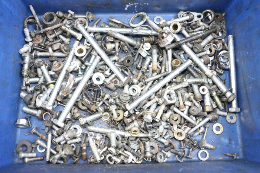 photo de TORBA ZESTAW ŚRUB I WKRĘTÓW PIAGGIO MP3 500 (2011 - 2015) - Widok główny