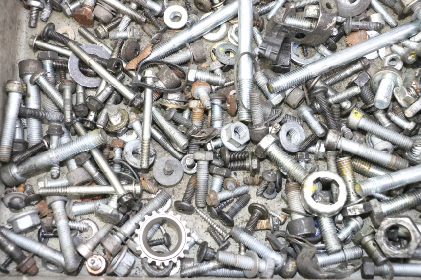 photo de WOREK ŚRUB I ŚRUBEK PIAGGIO MP3 RL 250 (2006 - 2010) - Inny kąt widzenia