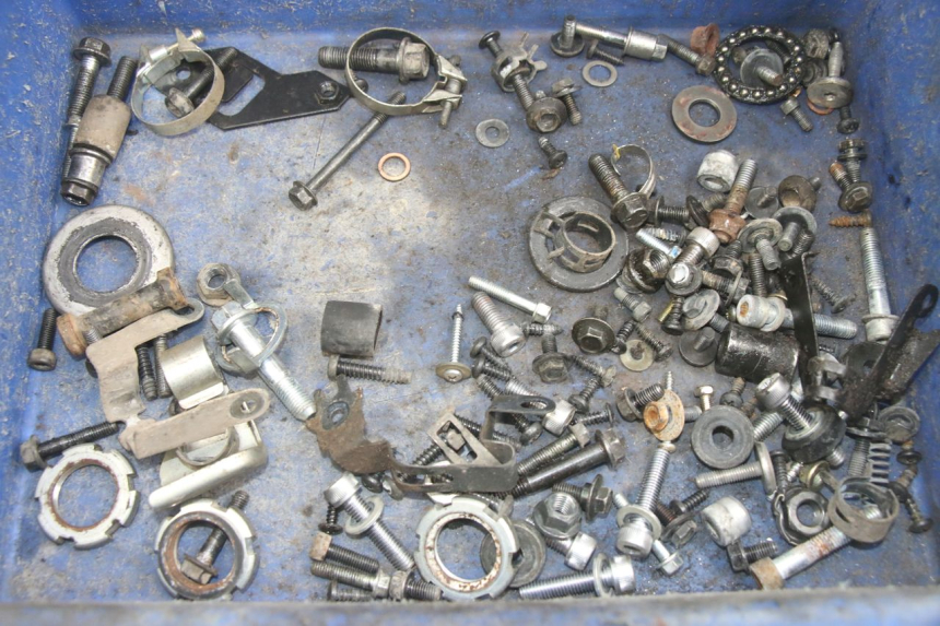 photo de TORBA ZESTAW ŚRUB I WKRĘTÓW YAMAHA NEOS NEO'S 4T 50 (2008 - 2016) - Szczegół części