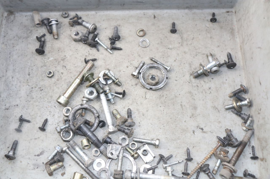 photo de WOREK ŚRUB I WKRĘTÓW PIAGGIO NEW TYPHOON 50 (2010 - 2017) - Szczegół części