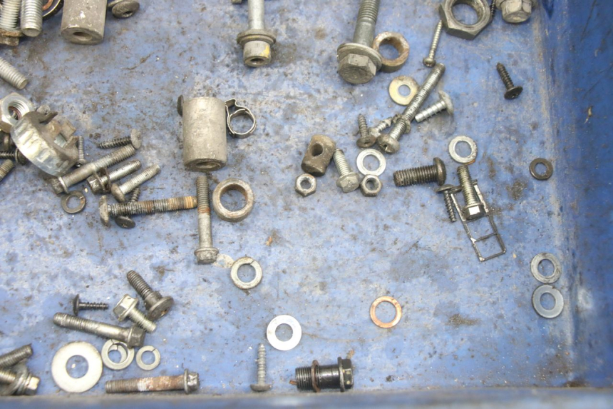 photo de WOREK ŚRUB I WKRĘTÓW PIAGGIO NEW TYPHOON 50 (2018 - 2021) - Zoom stanu zużycia