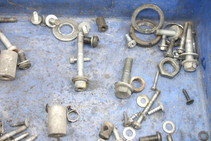 photo de WOREK ŚRUB I WKRĘTÓW PIAGGIO NEW TYPHOON 50 (2018 - 2021) - Inny kąt widzenia