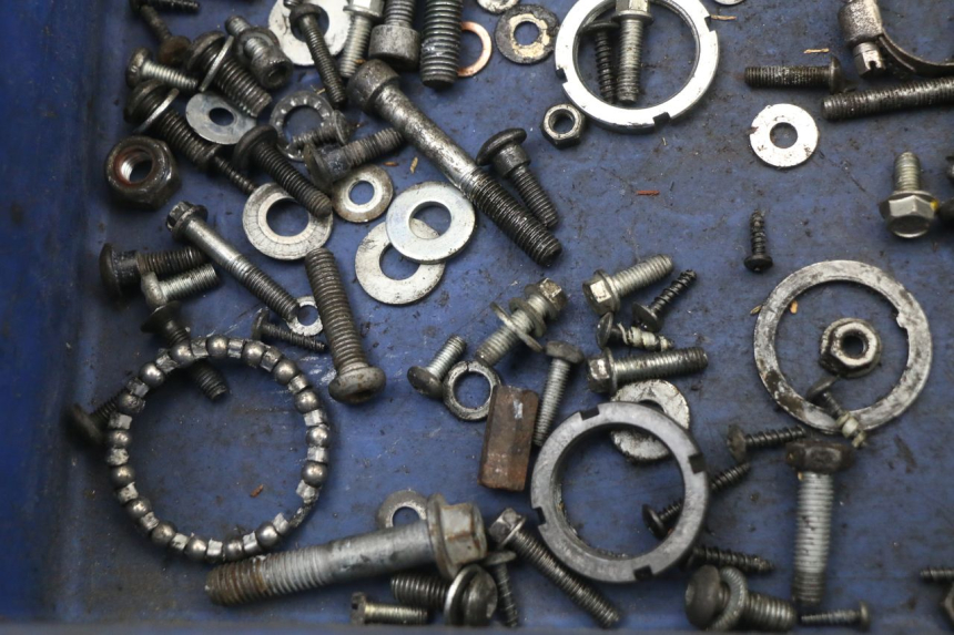 photo de WOREK ŚRUB I WKRĘTÓW PIAGGIO NEW TYPHOON 50 (2018 - 2021) - Inny kąt widzenia