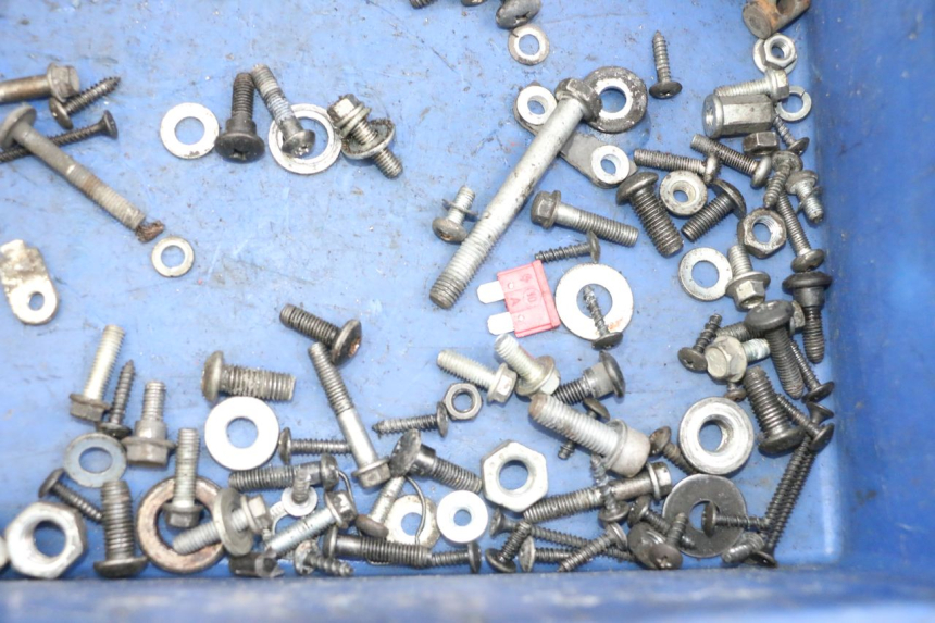 photo de WOREK ŚRUB I WKRĘTÓW PIAGGIO NEW TYPHOON 50 (2018 - 2021) - Zbliżenie techniczne