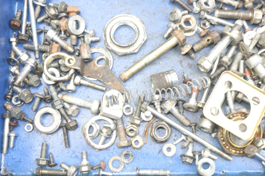 photo de TORBA ZESTAW ŚRUB I WKRĘTÓW HONDA NHX LEAD 110 (2008 - 2010) - Zoom stanu zużycia