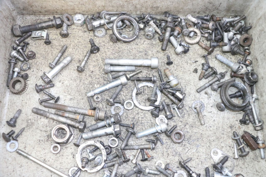 photo de WOREK ŚRUB I WKRĘTÓW PIAGGIO NRG POWER PUREJET 50 (2018 - 2021) - Zoom stanu zużycia