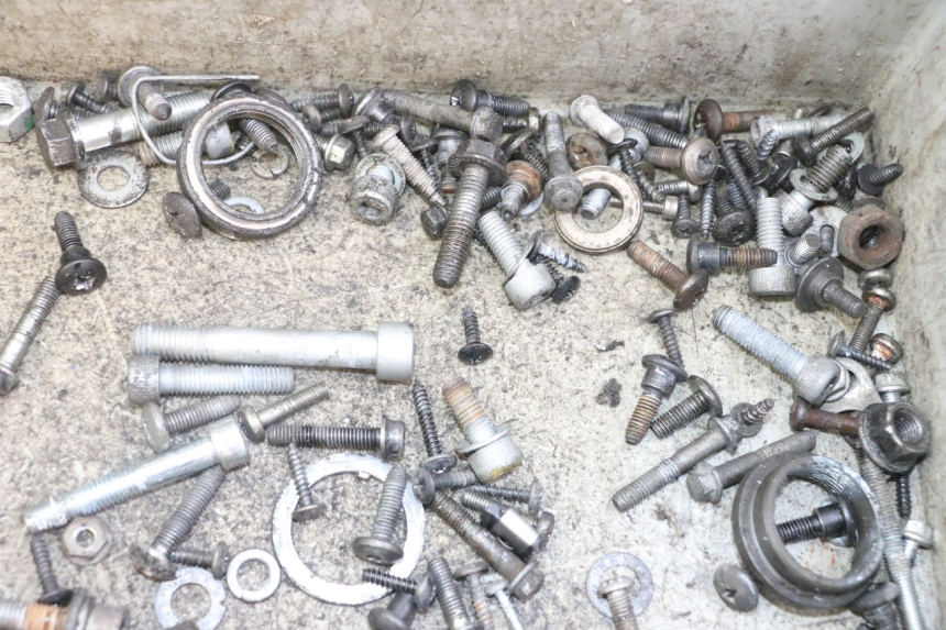 photo de WOREK ŚRUB I WKRĘTÓW PIAGGIO NRG POWER PUREJET 50 (2018 - 2021) - Zbliżenie techniczne