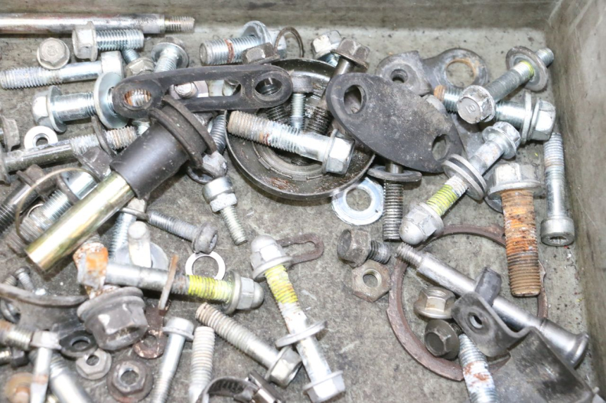 photo de WOREK ŚRUB I WKRĘTÓW HONDA NSR R 125 (1994 - 2003) - Zbliżenie techniczne