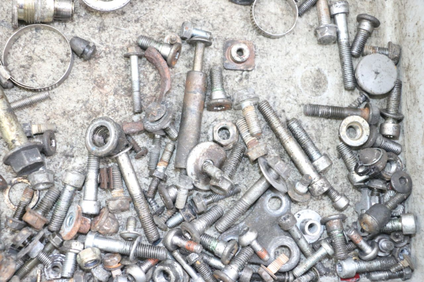 photo de WOREK ŚRUB I WKRĘTÓW HONDA NTV DEAUVILLE 650 (1998 - 2001) - Zoom stanu zużycia