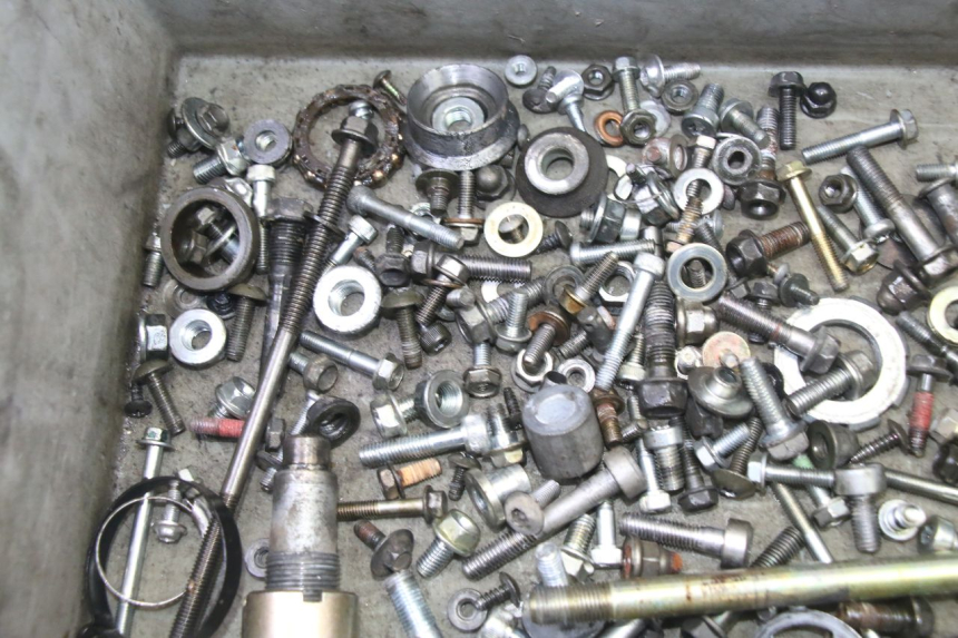 photo de WOREK ŚRUB I WKRĘTÓW HONDA NTV DEAUVILLE 650 (2001 - 2006) - Szczegół części