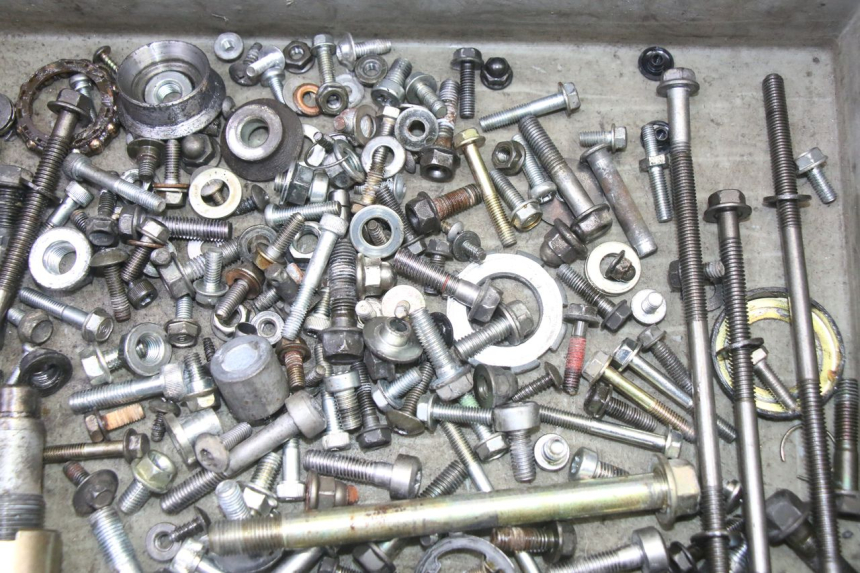 photo de WOREK ŚRUB I WKRĘTÓW HONDA NTV DEAUVILLE 650 (2001 - 2006) - Zoom stanu zużycia