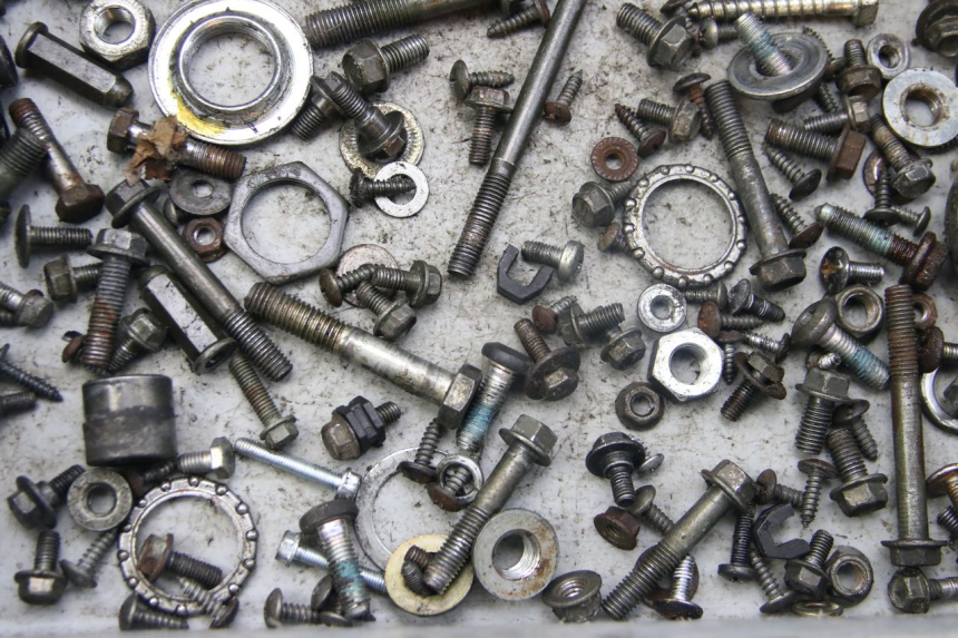 photo de WOREK ŚRUB I WKRĘTÓW SELECT UP OCTALIS 125 (2007 - 2012) - Zoom stanu zużycia