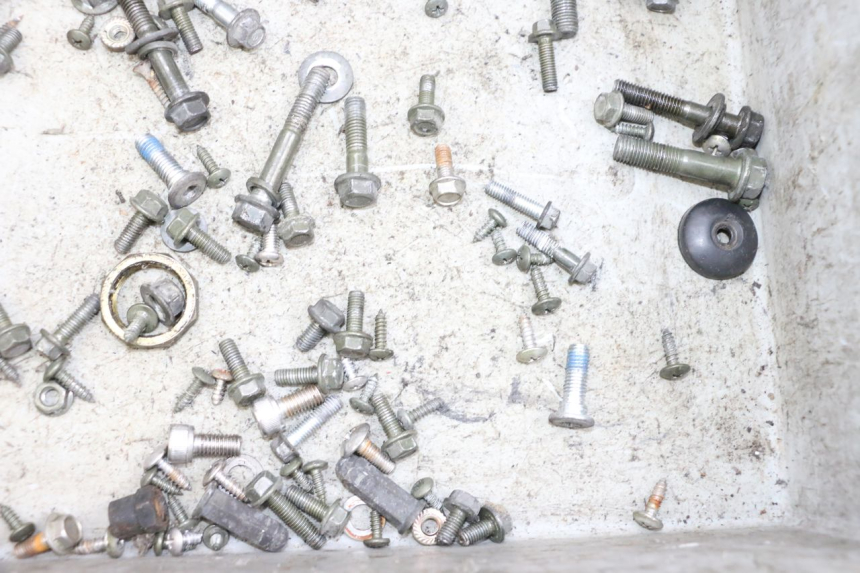 photo de WOREK ŚRUB I WKRĘTÓW JM MOTORS OLDIES GT 4T 50 (2018 - 2025) - Zbliżenie techniczne