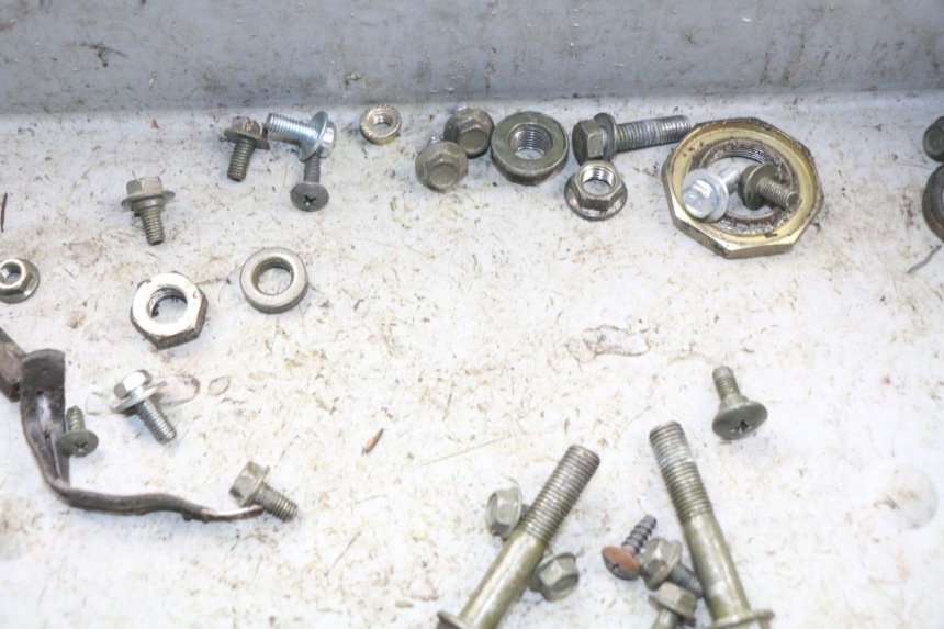 photo de WOREK ŚRUB I WKRĘTÓW SYM ORBIT 2 4T 50 (2018 - 2022) - Zoom stanu zużycia