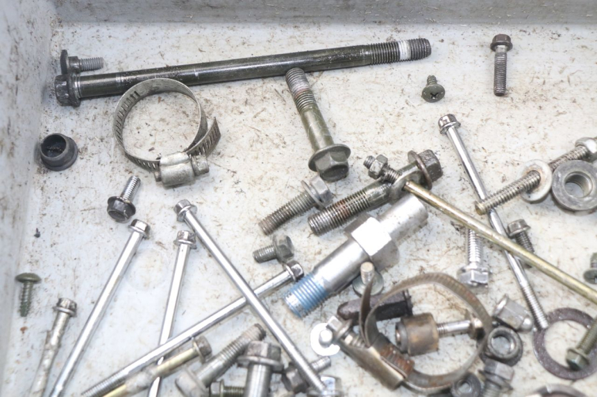 photo de WOREK ŚRUB I WKRĘTÓW SYM ORBIT 2 4T 50 (2008 - 2017) - Inny kąt widzenia