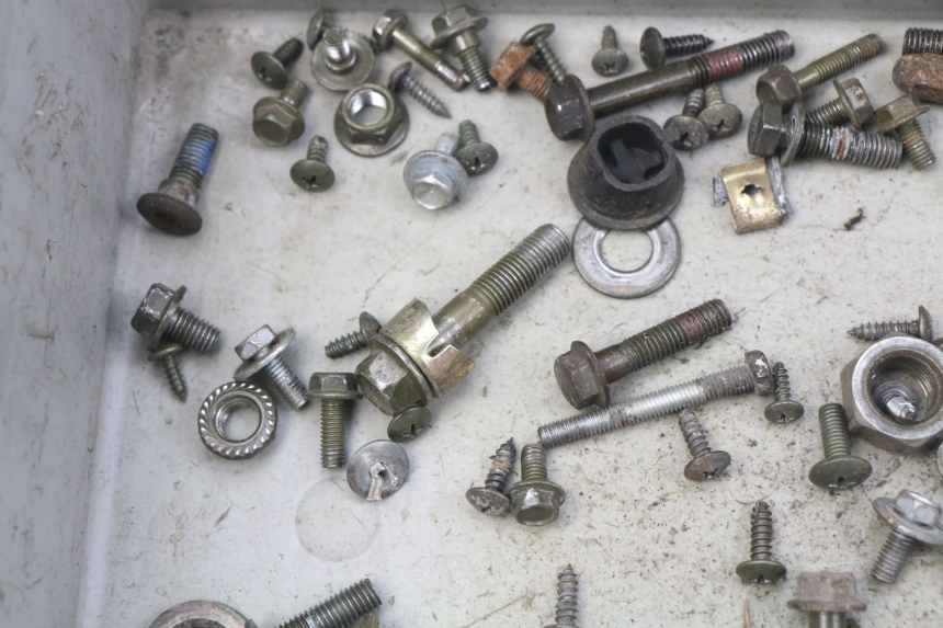 photo de WOREK ŚRUB I WKRĘTÓW SYM ORBIT 2 4T 50 (2008 - 2017) - Zbliżenie techniczne