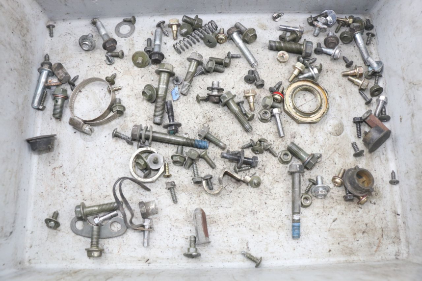 photo de WOREK Z ŚRUBAMI I ELEMENTAMI ZŁĄCZNYMI SYM ORBIT III 3 4T 50 (2021 - 2025) - Widok główny