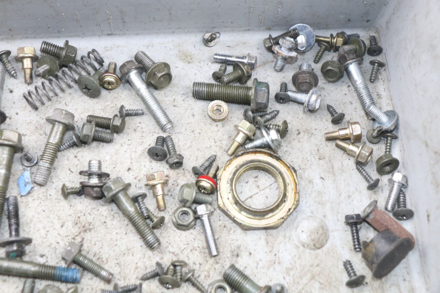 photo de WOREK Z ŚRUBAMI I ELEMENTAMI ZŁĄCZNYMI SYM ORBIT III 3 4T 50 (2021 - 2025) - Inny kąt widzenia