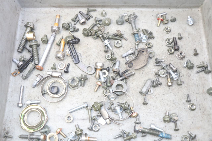 photo de TORBA ZESTAW ŚRUB I WKRĘTÓW SYM ORBIT III 3 4T 50 (2018 - 2021) - Szczegół części