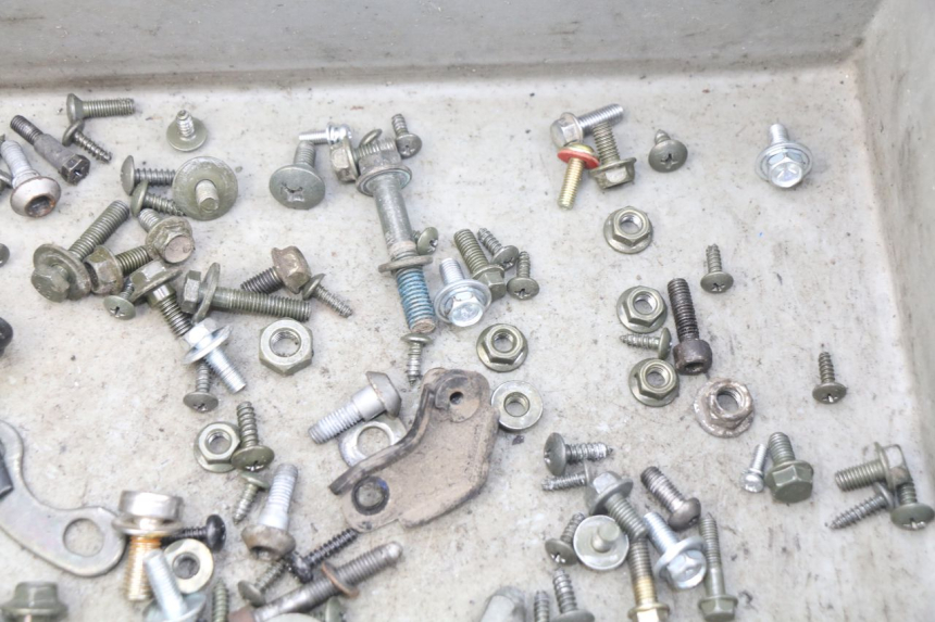 photo de TORBA ZESTAW ŚRUB I WKRĘTÓW SYM ORBIT III 3 4T 50 (2018 - 2021) - Inny kąt widzenia