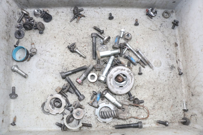 photo de WOREK ŚRUB I ŚRUBEK MBK OVETTO ONE 2T 50 (2013 - 2017) - Widok główny