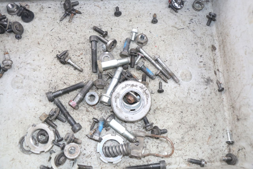 photo de WOREK ŚRUB I ŚRUBEK MBK OVETTO ONE 2T 50 (2013 - 2017) - Szczegół części