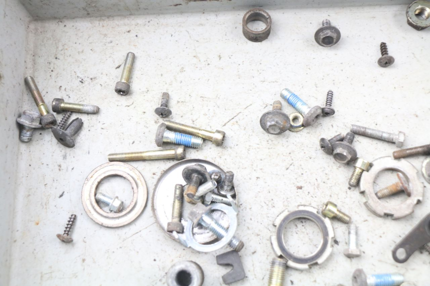 photo de WOREK ŚRUB I WKRĘTÓW MBK OVETTO 50 (1998 - 2007) - Zoom stanu zużycia