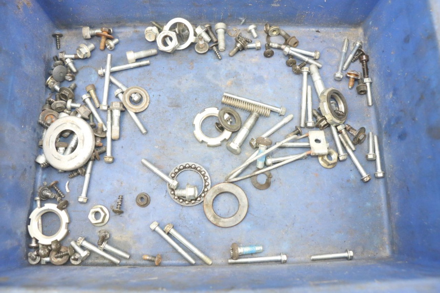 photo de WOREK ŚRUB I WKRĘTÓW MBK OVETTO 50 (1998 - 2007) - Widok główny