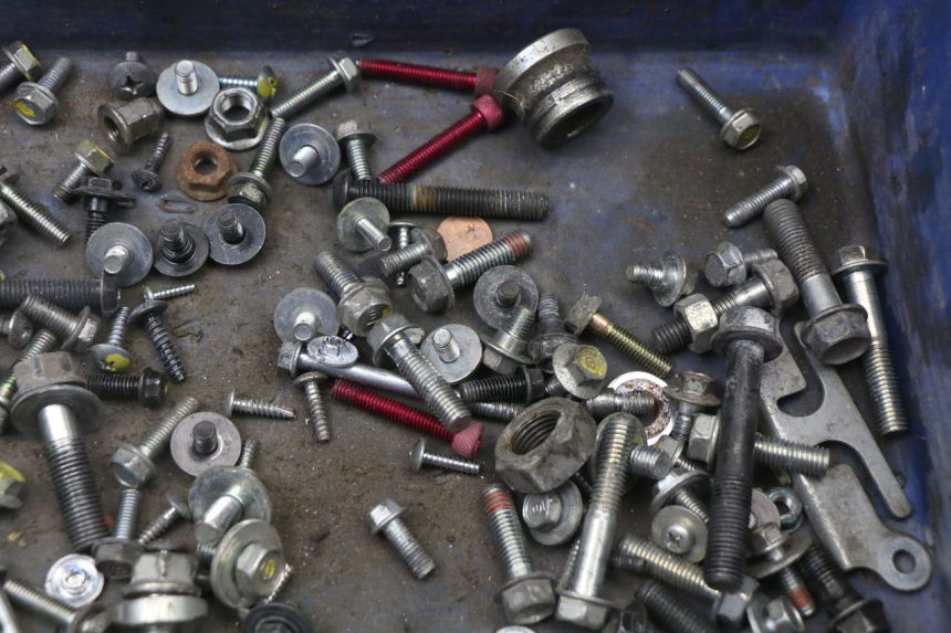 photo de WOREK ŚRUB I WKRĘTÓW HONDA PCX (JF47) 125 (2012 - 2013) - Zoom stanu zużycia