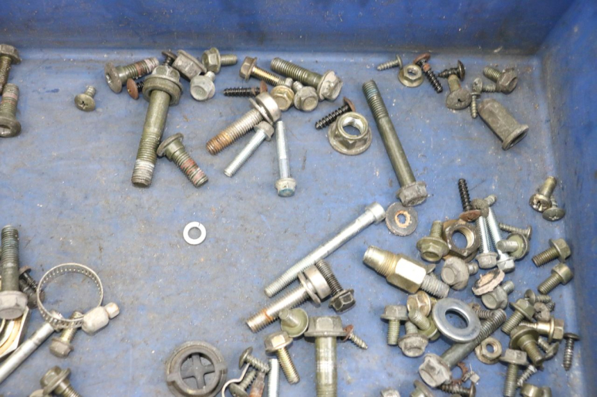 photo de WOREK ŚRUB I WKRĘTÓW PEUGEOT BELVILLE 125 (2017 - 2021) - Inny kąt widzenia