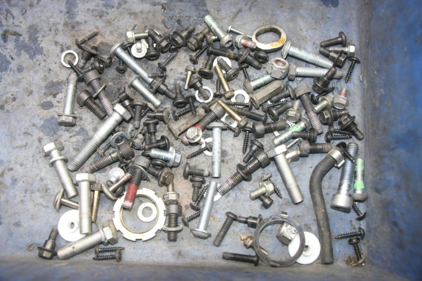 photo de TORBA ZESTAW ŚRUB I WKRĘTÓW PEUGEOT CITYSTAR 2T 50 (2018 - 2021) - Widok główny