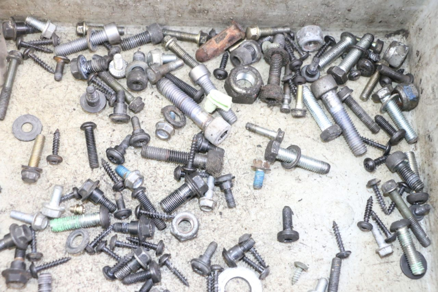 photo de WOREK ŚRUB I WKRĘTÓW PEUGEOT CITYSTAR 50 (2013 - 2017) - Inny kąt widzenia