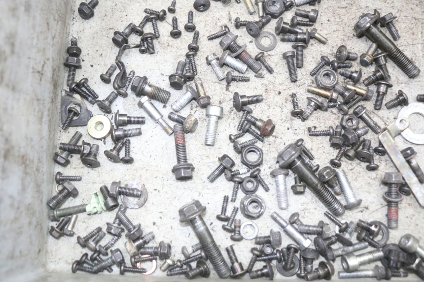 photo de WOREK ŚRUB I WKRĘTÓW PEUGEOT DJANGO 125 (2014 - 2017) - Inny kąt widzenia