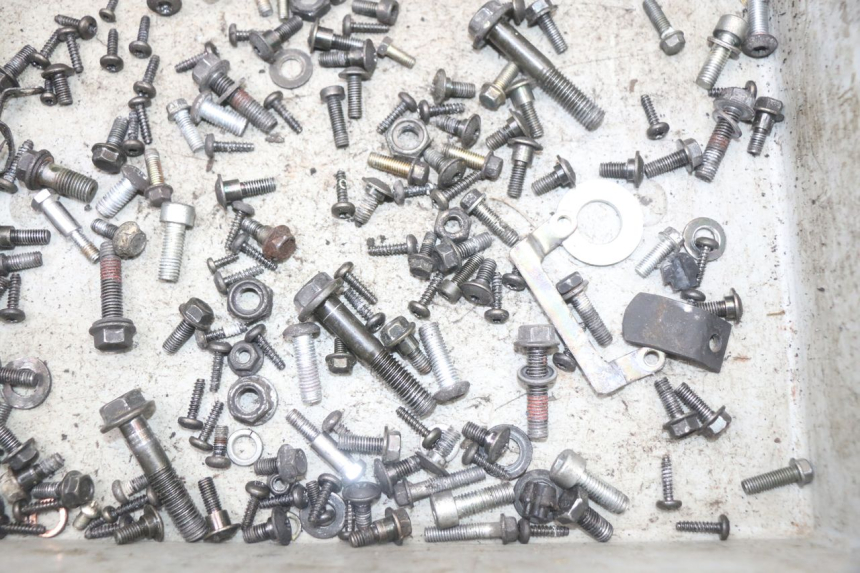 photo de WOREK ŚRUB I WKRĘTÓW PEUGEOT DJANGO 125 (2014 - 2017) - Zbliżenie techniczne