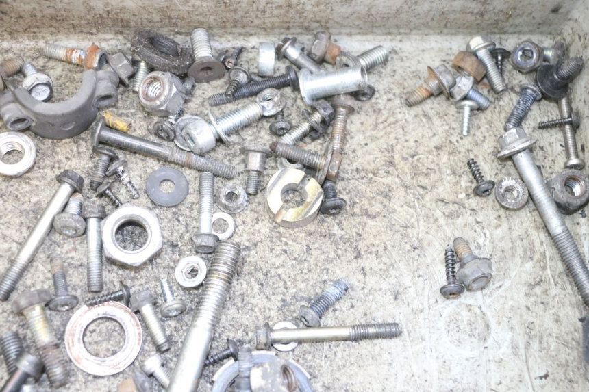 photo de WOREK Z ŚRUBAMI I WKRĘTAMI PEUGEOT ELYSTAR 50 (2002 - 2014) - Zoom stanu zużycia