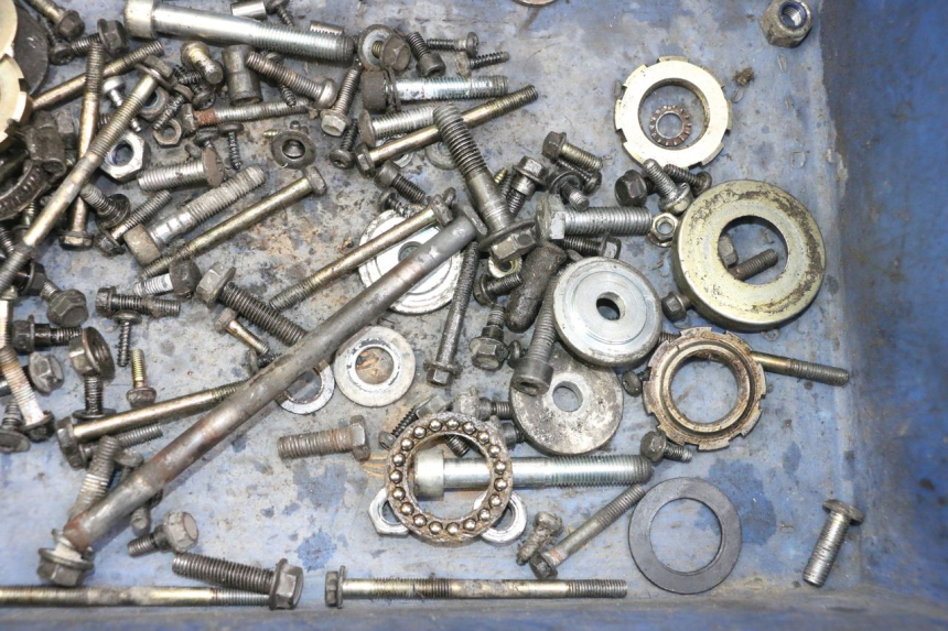 photo de WOREK ŚRUB I WKRĘTÓW PEUGEOT KISBEE 2T 50 (2010 - 2017) - Szczegół części