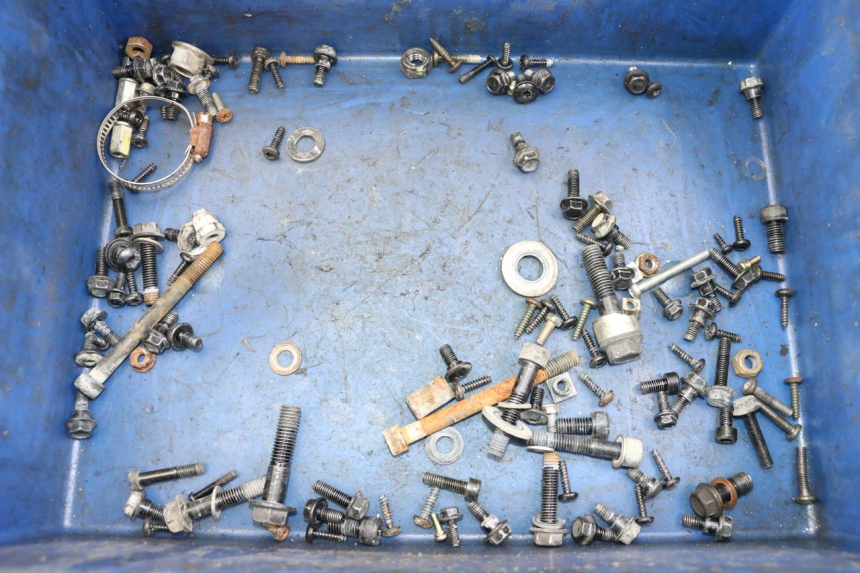 photo de TORBA ZESTAW ŚRUB I WKRĘTÓW PEUGEOT KISBEE 4T 50 (2018 - 2022) - Widok główny