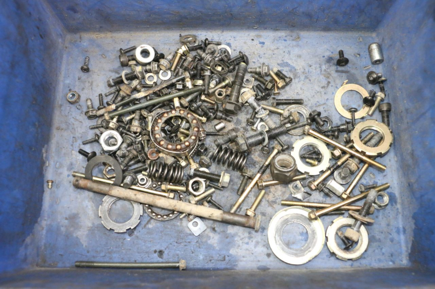 photo de TORBA ZESTAW ŚRUB I WKRĘTÓW PEUGEOT KISBEE 4T 50 (2018 - 2022) - Widok główny